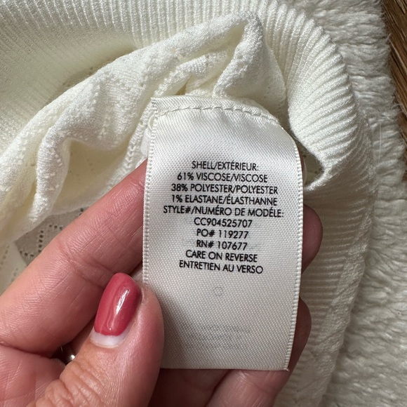 Alice + Olivia Soft White Women’s Knit Top - Picture 4 of 5